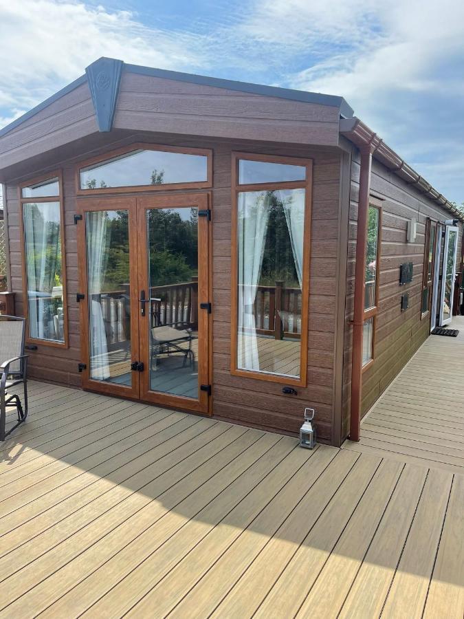 Fern Lodge With Hot Tub Stonham Aspall Eksteriør billede