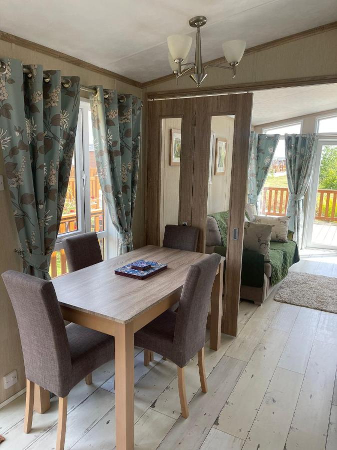 Fern Lodge With Hot Tub Stonham Aspall Eksteriør billede